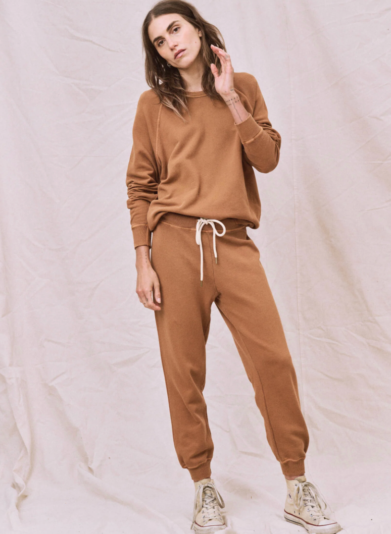 The Cropped Sweatpant in Amber
