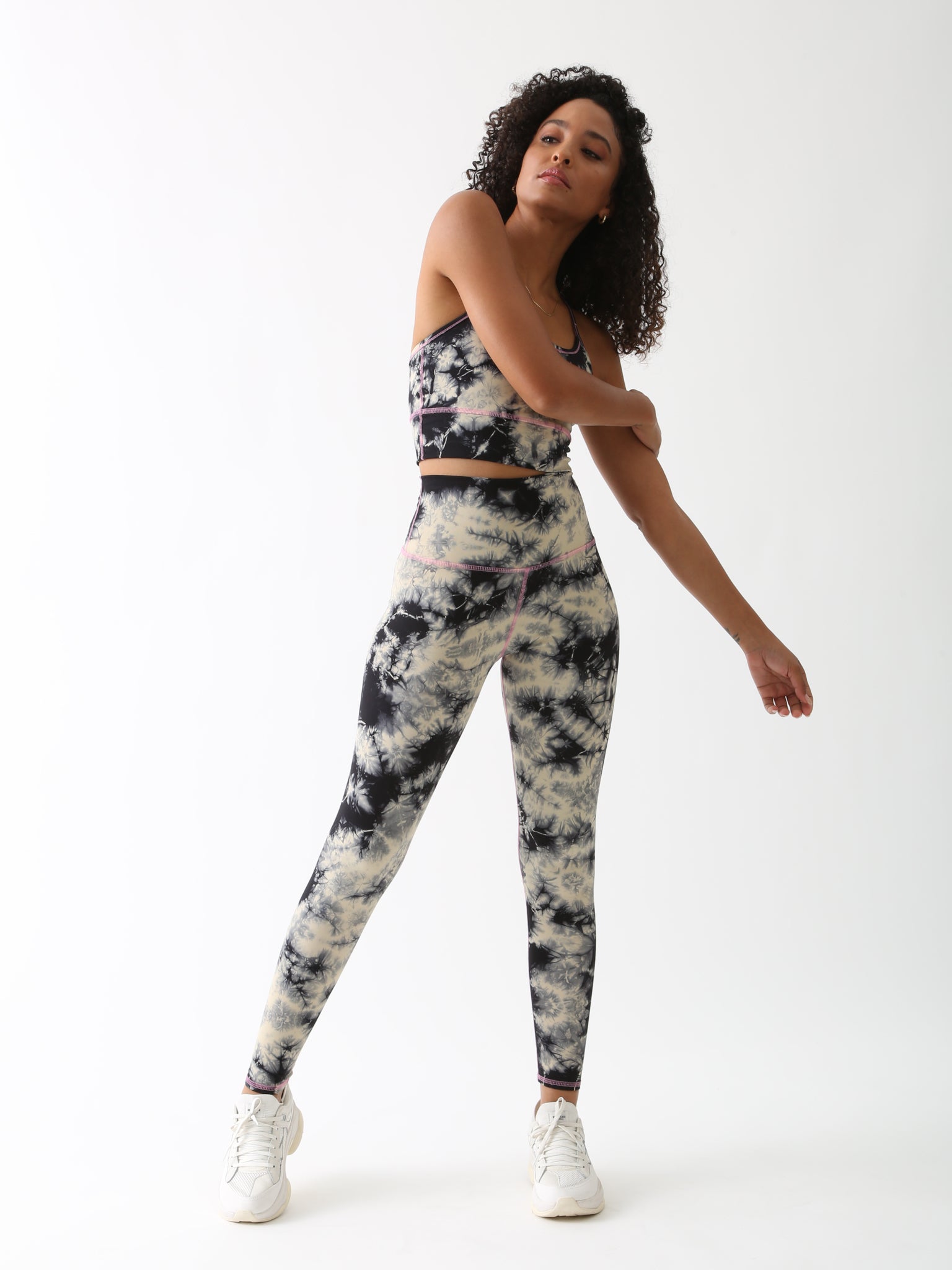 Electric & Rose Sunset Tie-Dye Leggings  Anthropologie Japan - Women's  Clothing, Accessories & Home