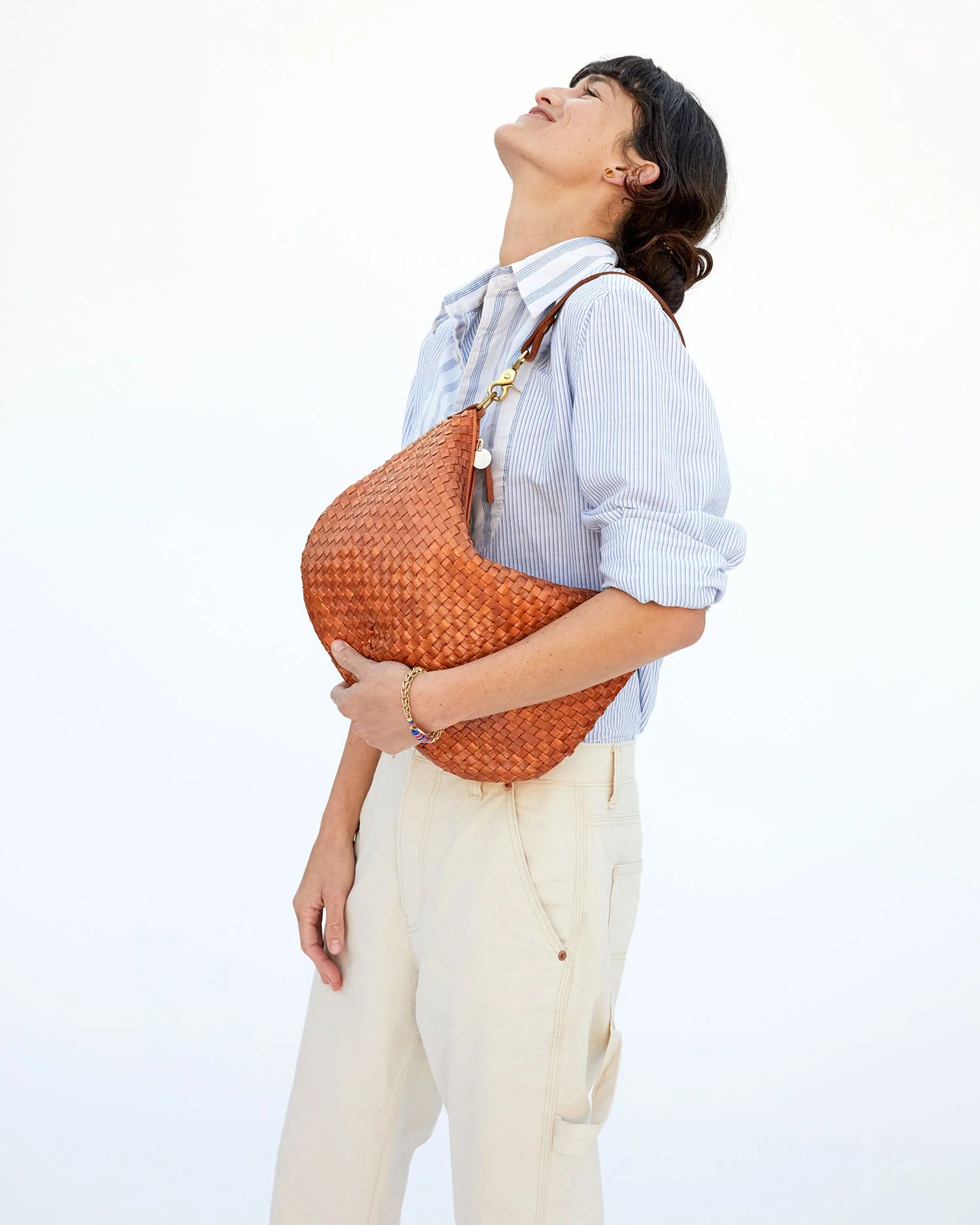 Moyen Messenger in Natural Woven Checker