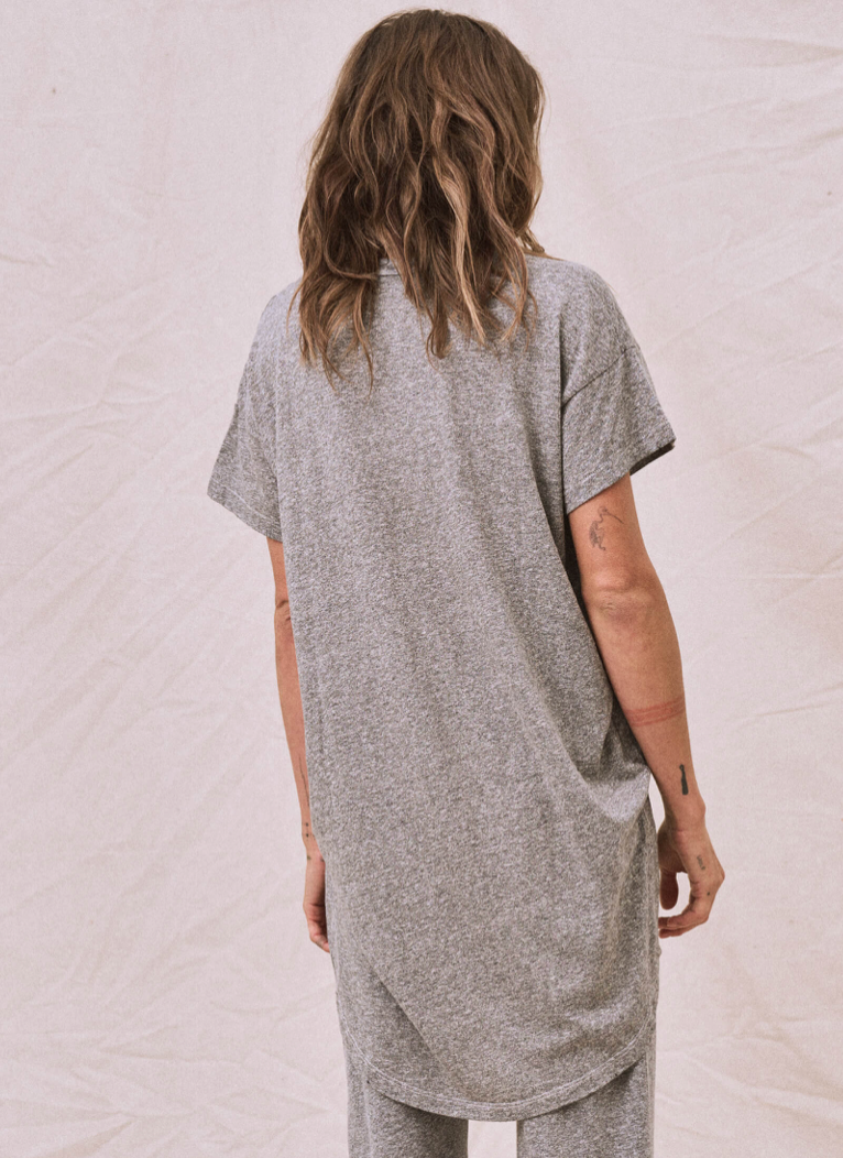 The Shirttail Tee in Heather Grey