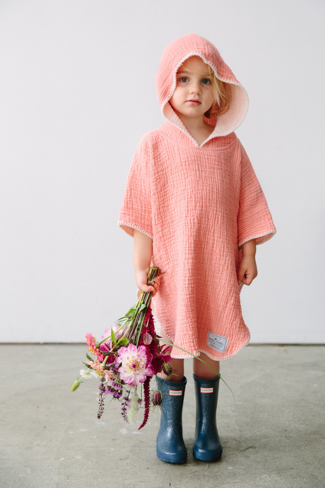 Pebble Poncho in Coral